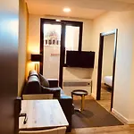 Al-qazeres Luxury La Concepción * Caces