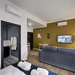 Al-qazeres Luxury La Concepcion Apartment *