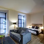 Al-qazeres Luxury La Concepcion Apartment