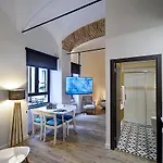 Al-qazeres Luxury La Concepción * Caces