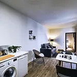 Al-qazeres Luxury La Concepción * Caces