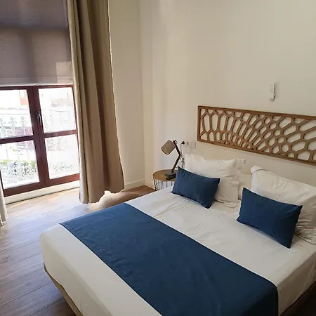 Al-qazeres Luxury La Concepcion Apartment