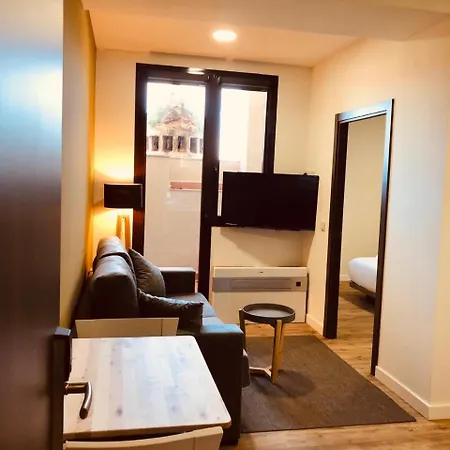 Al-qazeres Luxury La Concepción * Caces