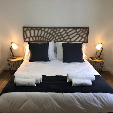Lägenhet Al-qazeres Luxury La Concepcion Caces