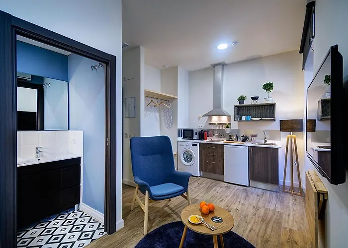 Al-qazeres Luxury La Concepción * Caces