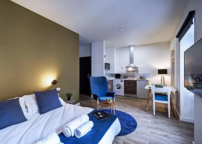 Al-qazeres Luxury La Concepcion Caces