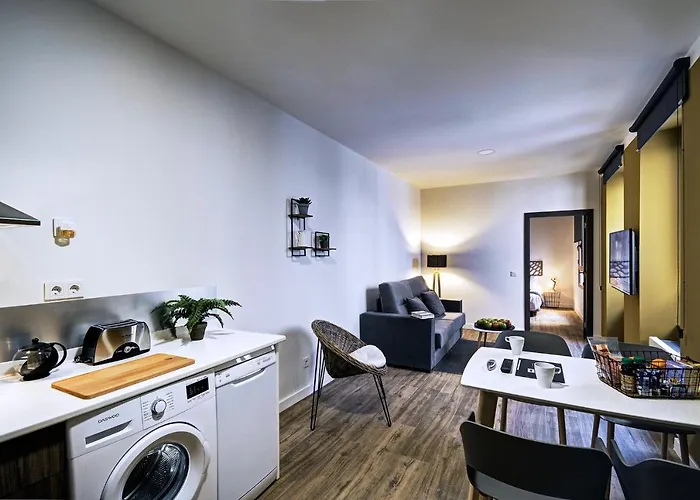 Al-qazeres Luxury La Concepción * Caces